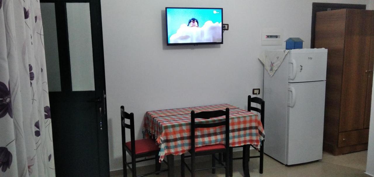 קסאמיל Apartment Erjon חדר תמונה